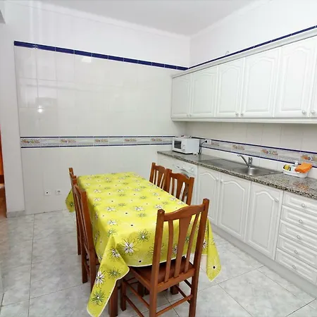 Armacao Pera Beach -
